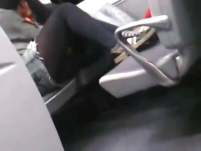 Jungs auf einem Stuhl sitzen süße Blondine mit reife sinnliche frauen guten Formen