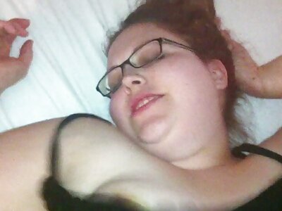 Ficken reife frauen sexy mit einem Amateurkuss auf den Arsch.