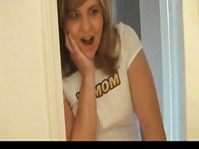 Erfahrener Nachbar fickt eine dicke Frau mit einem Kuss sex reife damen auf ihre Muschi