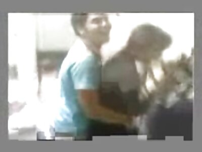 Das Luder steckte ein Spielzeug in die Katze und begann zum sexfilme mit frauen ab 50 Orgasmus zu kommen