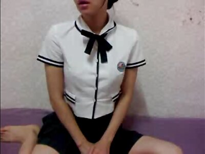 Das geile reife frauen porn Video zeigt ein Mädchen beim Masturbieren