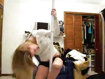 Nettes sexy Mädchen, reife frauen mit geilen titten das ihre Muschi reibt