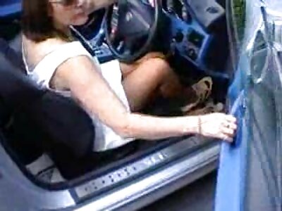 Mann deutsche reife frauenpornos küsste sexy Brünette auf Boot