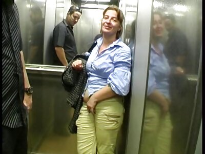 An den reife geile milfs Neujahrsferien ermutigten Freunde einen Freund