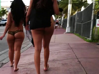 Dieses geile hausfrauen reife Mädchen liebt Fetisch und Unterwerfung unter den Besitzer