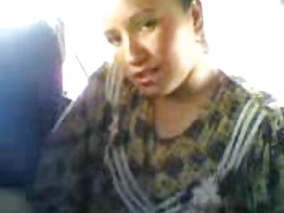 Masturbieren im Badezimmer pornofilme mit älteren damen endet mit einem Orgasmus